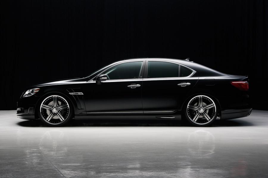  Lexus LS600h Executive Line by Wald 2010 года  (фото 22 из 81)